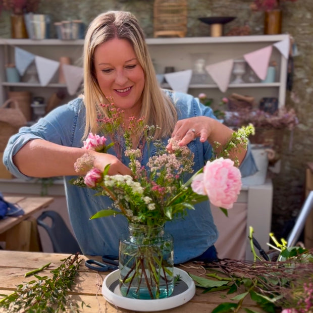 “Flourish” Summer Subscription – Blooms + Vessel + Weekly Styling Demo Video