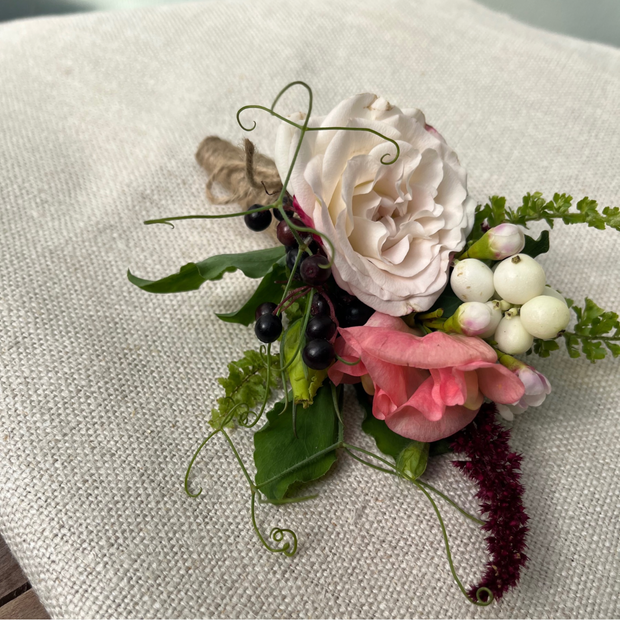 "The Essential Wedding Collection Course”- Modern, Foam Free & Garden Inspired: 4 Days, Tuesday- Friday: September 3-6th, 10-4pm