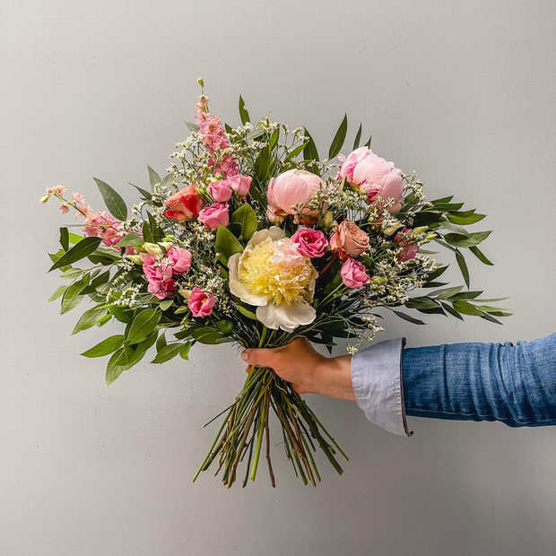 The Flowersmith Studio’s Signature Premium Bouquet